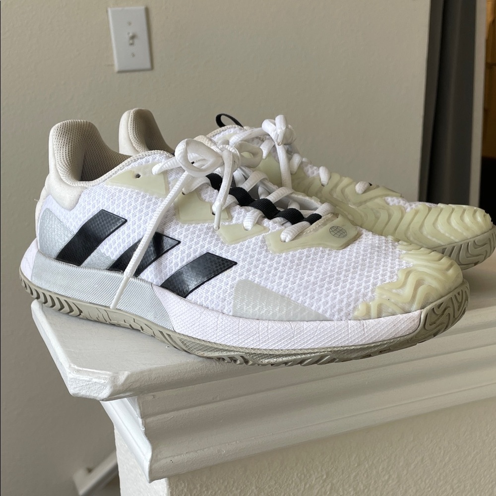 Adidas Size 10 Men’s Tennis Shoes